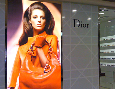 Lona y backlight en Punto de Venta Dior de El Corte Ingles Lona y backlight en Punto de Venta Dior de El Corte Ingles